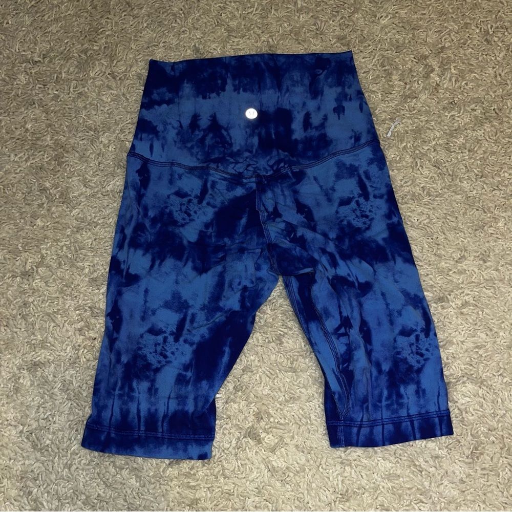 Lululemon game day blue align super high rise 10” shorts size 4